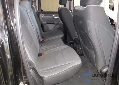 2020 Ram 1500 Big Horn 4X4 6'4 Box z USA, uszkodzony, nr VIN 1C6SRFBT5LN145803